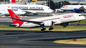 British Airways and Singapore Airlines Cancel Dubai Flights After US Strikes in Iran Escalate Mideast Tensions